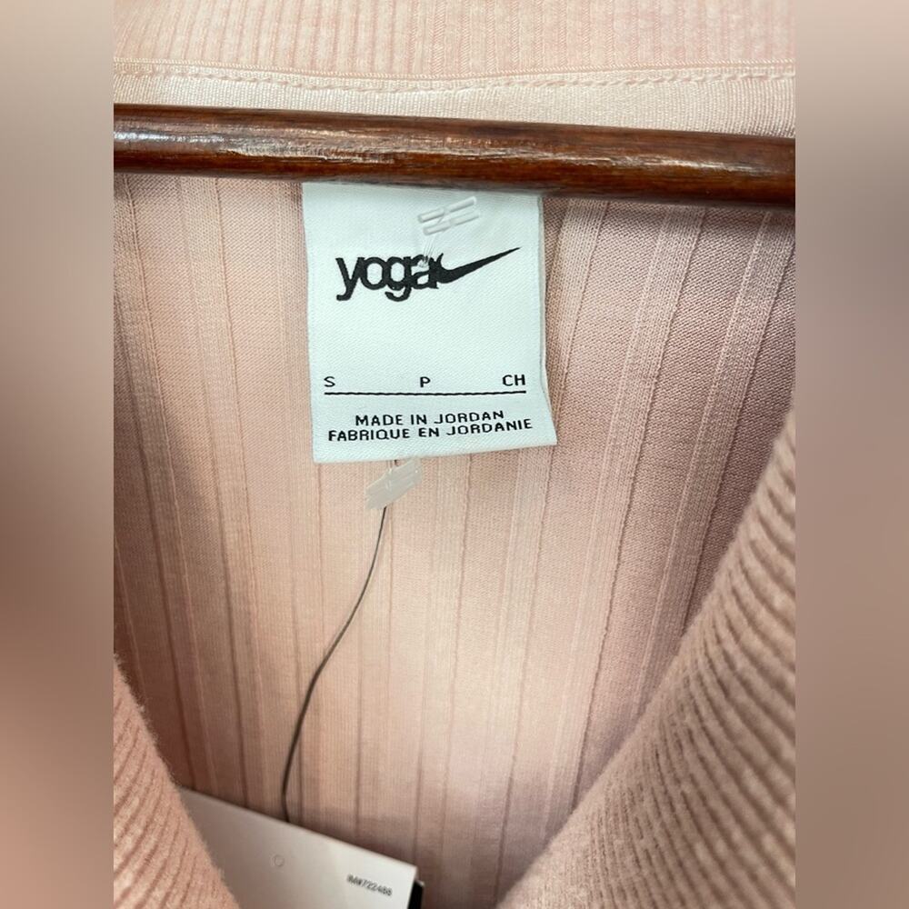 NIKE NWT Yoga Luxe Ribbed Long-sleeve Women's Pink Sweater Size Small $80 MSRP - Picture 9 of 14
